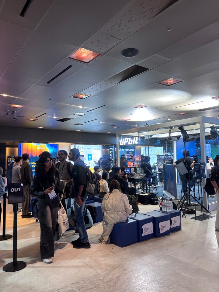 Quark_Chain's tweet photo. At the heart of #KBW2026 🇰🇷
The main conference brought together builders, founders, and industry leaders from across the world, creating a great space to reconnect, exchange perspectives, and see what’s shaping the next phase of Web3. https://t.co/Wn2FymeQDM