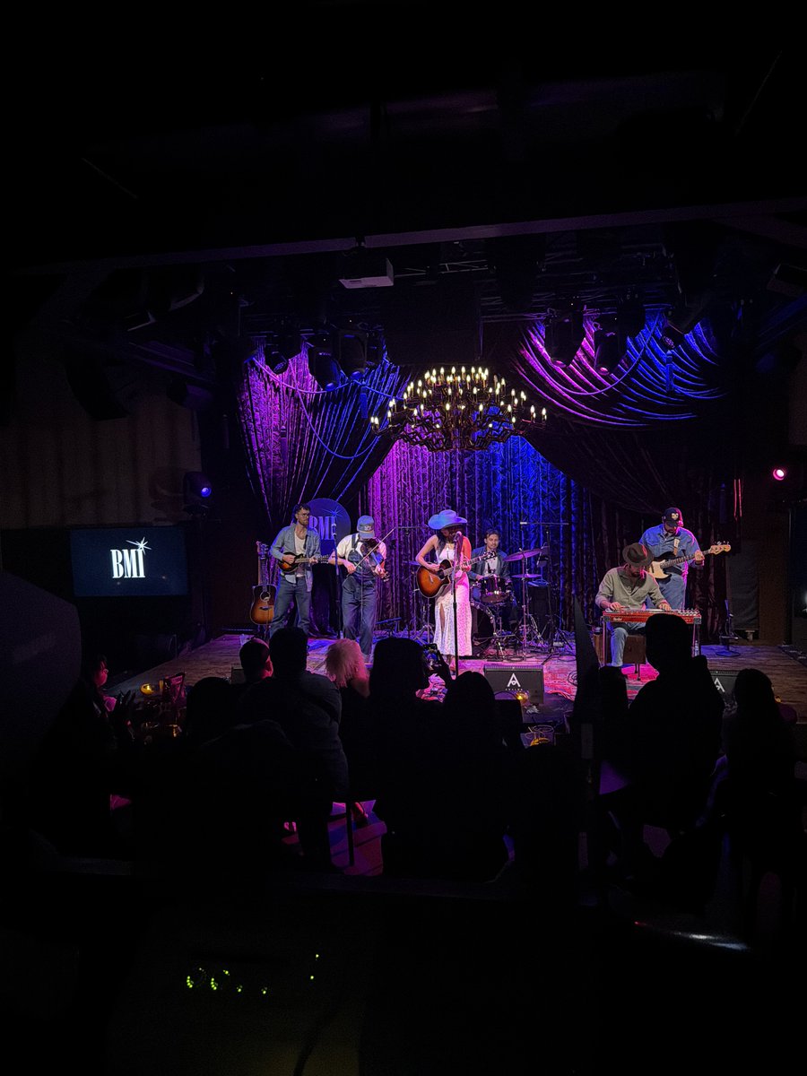bmi's tweet photo. In celebration of #HispanicHeritageMonth, we teamed up with Small Axe Agency for Seis Uno Cinco: The Latino Showcase in Nashville, featuring Andrea Alonso, Cash Cortez, El Saint Chavelle and Joey Oubre! 🎶✨ Good vibes, great performances and energy all around! 

#BMIFamily #BMIxHHM