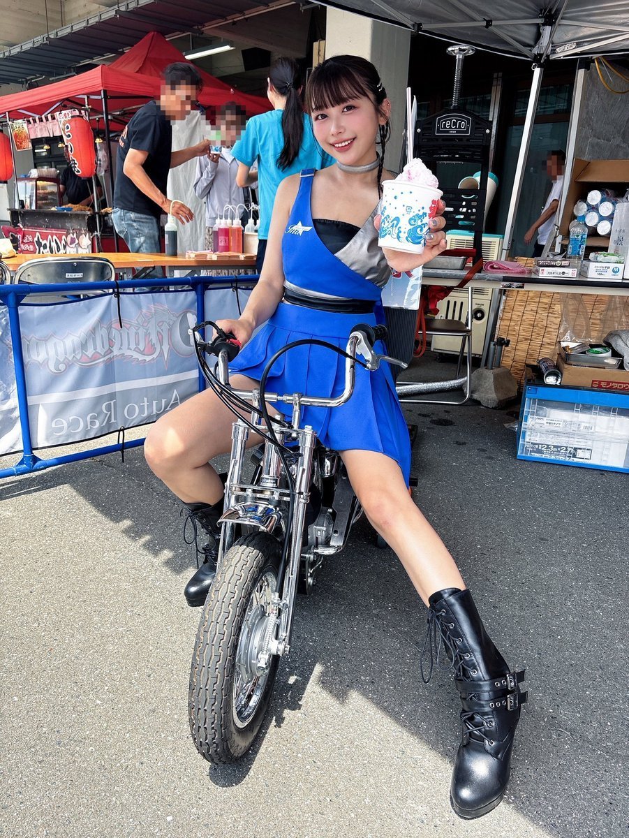 ina_coscos's tweet photo. 浜松オートレース🏍️🏁💙アーリーレース

10/10(土)〜10/12(月祝)
https://t.co/cBhJsc44xd投票杯 オトもっちカップ 

3日間の開催です(ง •̀_•́)ง‼❤️‍🔥
3連休はぜひ一緒に浜松オートを楽しみましょー！💙

そして私レースヴィーナスは今回も最終日の10/12(月祝)に来場します🤗❤️‍🔥

3連休の締めくくりは浜松オートで🤭💗 
ぜひ会いに来てくれたら嬉しいです！！

今節もよろしくお願いします🏁💙