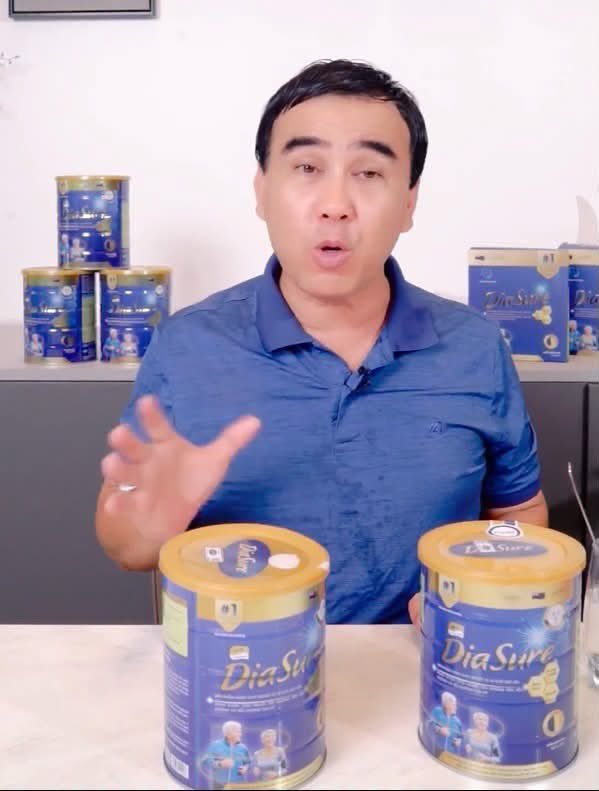 caucasaigon0303's tweet photo. Q.Linh thời nay chính là hiện thân của Bạch Cốt Tinh trong tác phẩm Tây Du Ký. Hắn luôn nhập vai là 1 người dân thường, vô hại và không có khả năng kháng cự. Có lần hắn hoá thân thành 1 người bị đau nhức xương khớp đi giới thiệu thuốc để làm phước cho bà con. Có lần hắn lại vào vai 1 người bị tiểu đường vừa khỏi hẳn bệnh nhờ uống 1 loại sữa mà hắn đang giới thiệu. Lần khác hắn lại trở thành 1 người làm từ thiện bằng cách mượn hoa cúng Phật. Viết tới đây lòng tôi thấy hơi áy náy cho Bạch Cốt Tinh vì ả chỉ hoá thân thành 3 người chứ không phải 30 người như Q.Linh. Nhưng cả 2 đều có điểm chung là cho dù hoá thành ai thì mục đích tối thượng vẫn là ăn thịt người tin tưởng và thương cảm mình.

Những người đứng lên vạch mặt con yêu quái này lại trở thành một con khỉ hung hăng, khát máu và ỷ mạnh hiếp yếu trước Đường Tăng (người chưa nhìn thấu sự việc). Đường Tăng thì luôn nhân danh cái thiện mà đuổi Ngộ Không (người luôn bảo vệ Đường Tăng và anh em của mình) đi.

Cuối cùng, Ngộ Không dù sát sanh vẫn thành Phật. Vì Phật không phải kẻ nhắm mắt trước yêu quái đội lốt người. Phật là kẻ dám đánh yêu quái, dù bị Đường Tăng đuổi đi.
