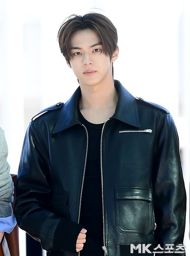 TWS_INTL's tweet photo. [PHOTO] 261002

TWS #DOHOON departure from ICN Airport for CELINE Paris Fashion Week | Press Photo (1)

TWS IS COMING TO PARIS
#TWSXCELINE #TWS #도훈
#CELINESUMMER2027
@TWS_PLEDIS @celineofficial https://t.co/P8RqXxeanr