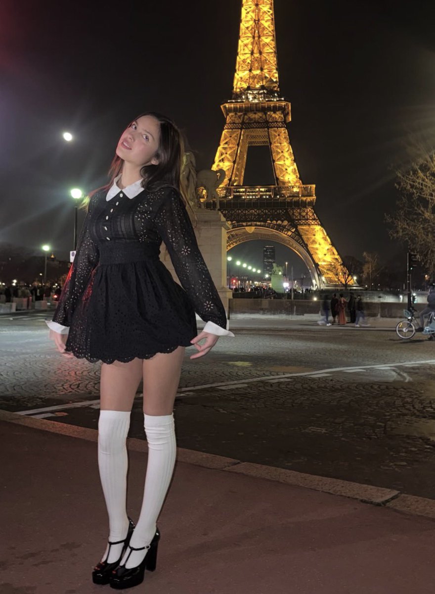 graciispet's tweet photo. Reminding everyone that i want to make Olivia squirt in this outfit https://t.co/MuYqJqUdJM