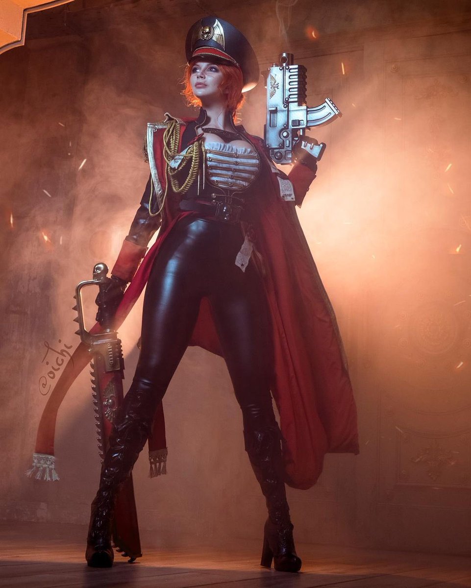 AnarchyDying's tweet photo. @WH40kbestof I choose to die for the Emperor. But that is still a very awesome cosplay. https://t.co/f5iZGt8pFQ