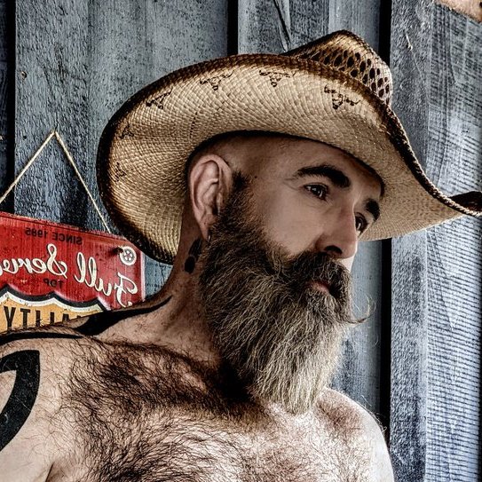 OtroCompa's tweet photo. Bisexuales, osos, leather, trabajadores, compas, gay, brothers. Amonos, armemos la fiesta. Un cogedero desos con chingo de botes, cervezas, bacanora, sotol. Mamadas, fajes, dedeadas. Shingar, coger. Chudai. Arre que sí. Batos entrones, buenos pa'l jale. Vergones, huevudos, pitos. https://t.co/voNLwZAcFG