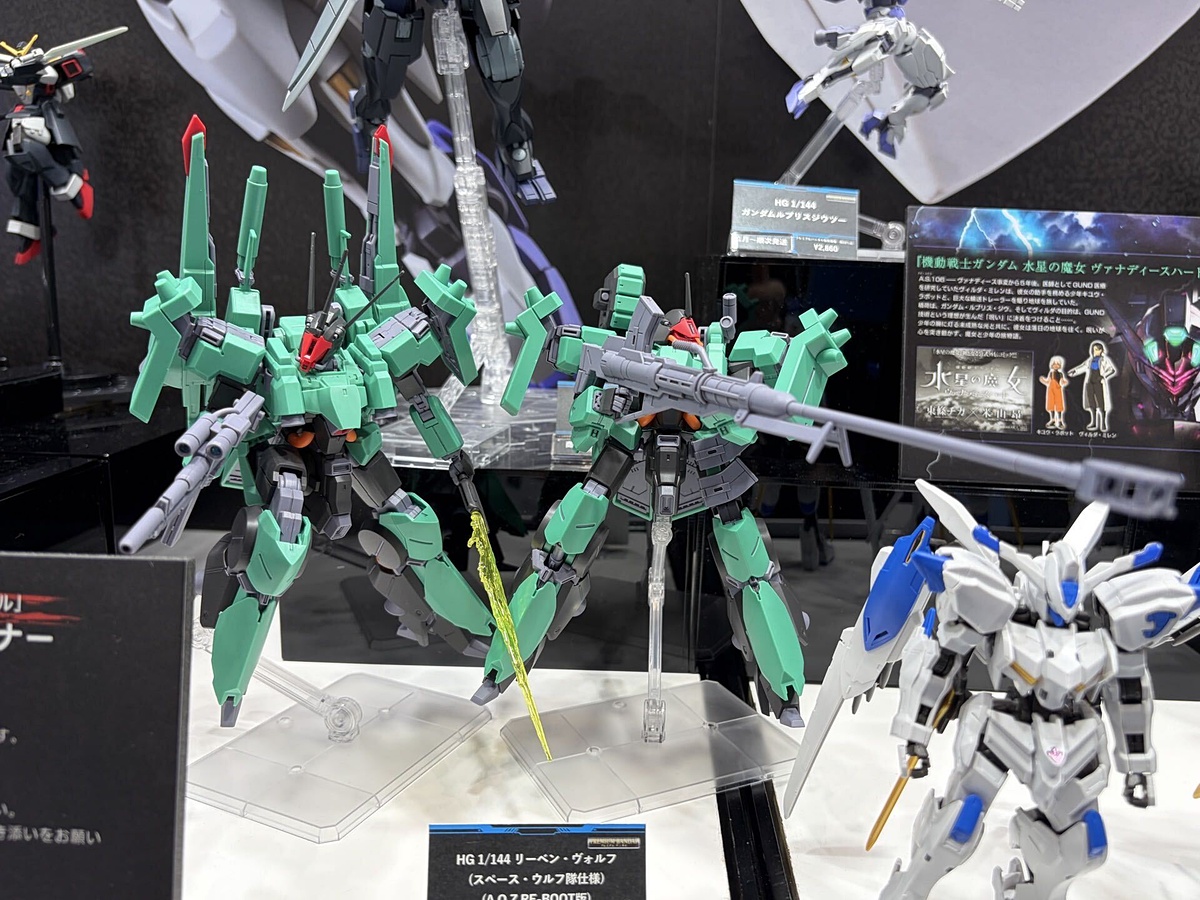 hobbywatch_jp's tweet photo. ガンプラ「HG リーベン・ヴォルフ（スペース・ウルフ隊仕様）」や「MG スペルビアジンクス」などプレバン限定商品��展示！【#全日本模型ホビーショー】　 https://t.co/9oj9zrPB2K https://t.co/3GmYBhznEo