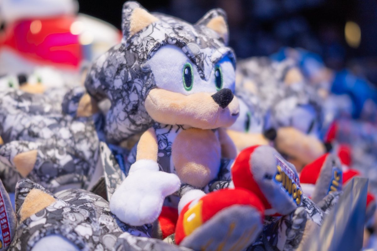 COLLECTION_SEGA's tweet photo. /／
✨SEGA STORE OSAKAがオープンしました！✨
\＼
セガストア大阪店でしか購入できないアイテムもたくさんございますので、
東京店に来られたことのある方も是非お立ち寄り下さい！
 
📍場所：大阪府大阪市中央区心斎橋筋１丁目８−３心斎橋PARCO 6F
🕙営業時間：10:00〜20:00

SEGA STORE OSAKAの詳細はこちら👇
https://t.co/uCOgOdoqRR
#SEGA #SEGASTOREOSAKA