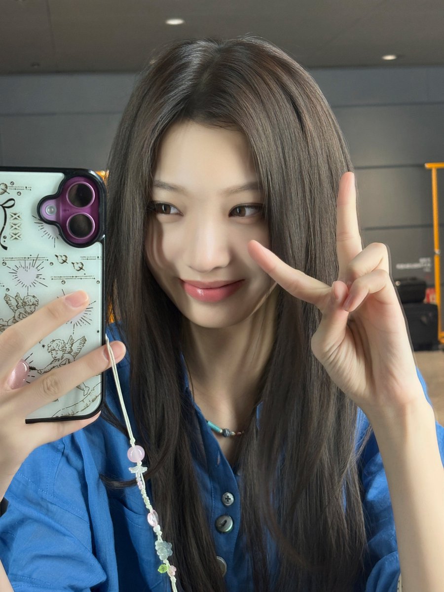 TUIDE_official's tweet photo. from the camera roll 😉

#TUIDE #튜이드
#SEOYEON https://t.co/dzdhNr0cEO