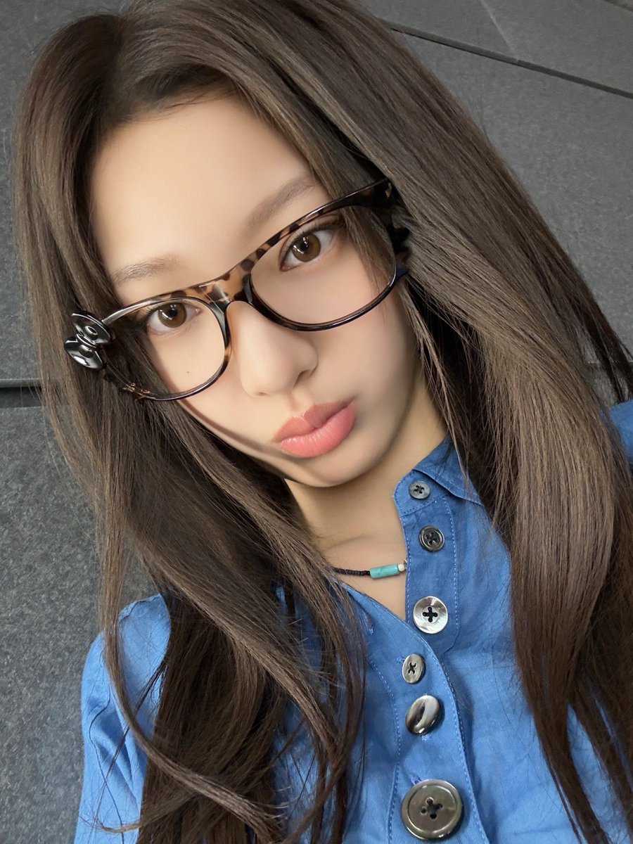 TUIDE_official's tweet photo. from the camera roll 😉

#TUIDE #튜이드
#SEOYEON https://t.co/dzdhNr0cEO