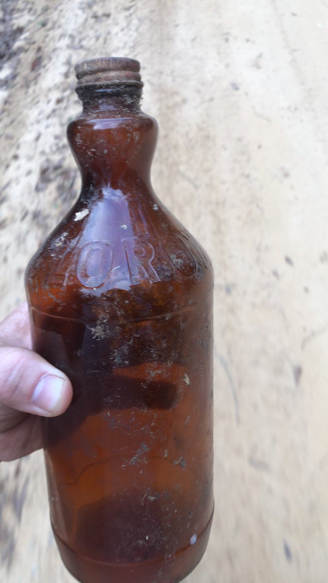 AnarchyDying's tweet photo. @dumbfrenchrat I was also metal detecting recently. Found a 70 year old Clorox bottle. Fun stuff. https://t.co/YQuTjr73GP
