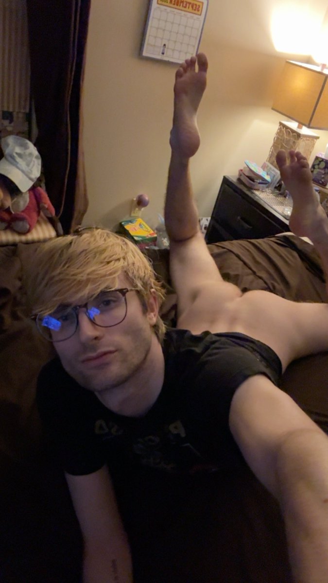 thikkboyMason's tweet photo. What’re we getting into tonight boys? https://t.co/feKgtzKuse