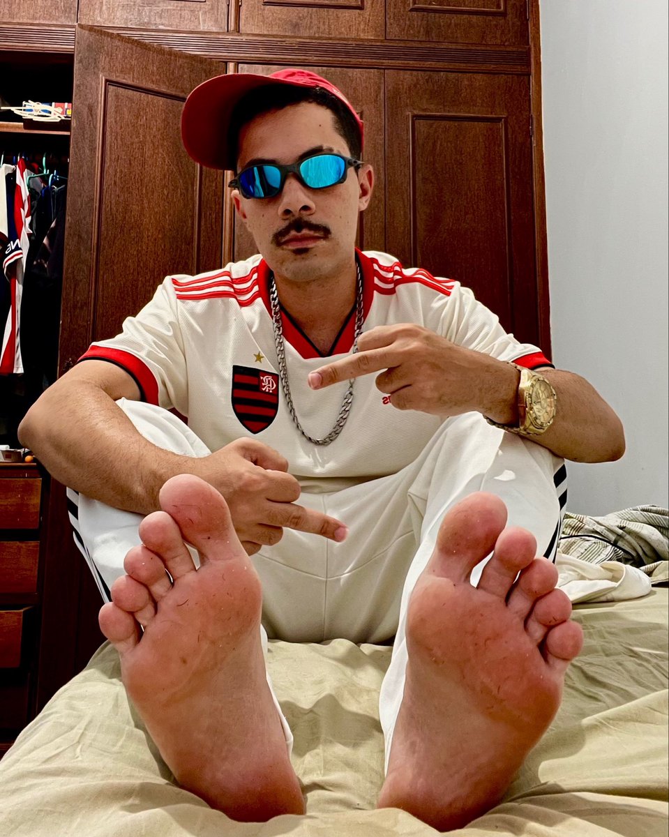 ChefaodasPutas's tweet photo. vem de DM que agora começou o horário das putas se cadelizarem na mão do macho alfa aqui! So pras que aguentam esculacho e servir um DEUS que esta acima de vc. te pisando e tratando como um verme que eh oq vc realmente é! Um lixo qualquer https://t.co/uV2bDse9AP