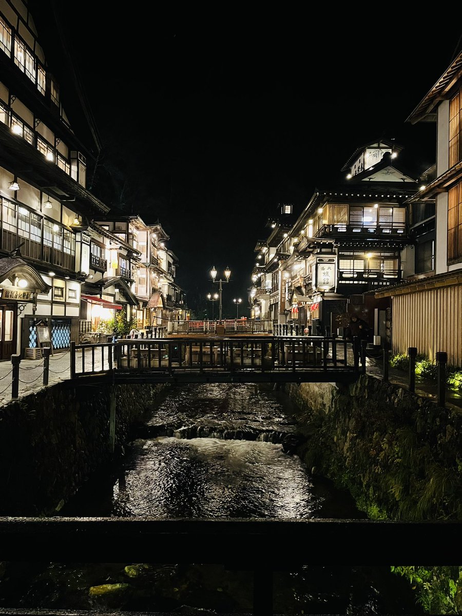 ohagihurohuki's tweet photo. 秋になると刀鍛冶の里にまた行きたくなるんだよーーーーーーーーｯｯｯｯｯｯ😭😭😭😭😭😭(刀鍛冶の里編の時の季節は秋と諸説あり　夜ご飯松茸ご飯だったからね🩷💚)
(※6万円するお宿、✈️で行くため行きたくても金欠のため行けない😭😭でもここで入る露天風呂は私の中ではどこの温泉よりも最高だった) https://t.co/NJzZQ6hD6r