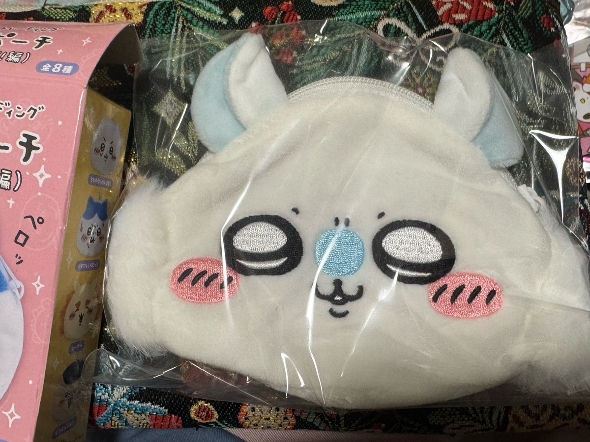 MFujI_frog's tweet photo. 交換　譲渡
ちいかわ　おかおポーチ
明日もがんばるぞ！編

譲　モモンガ
求　ちいかわ　うさぎ　シーサー
　　もしくは定価➕送料

求めてるキャラに優劣なし、シリーズは問いません。
お探しの方見えたらお声がけください🙇 https://t.co/fQtvSMeSBe