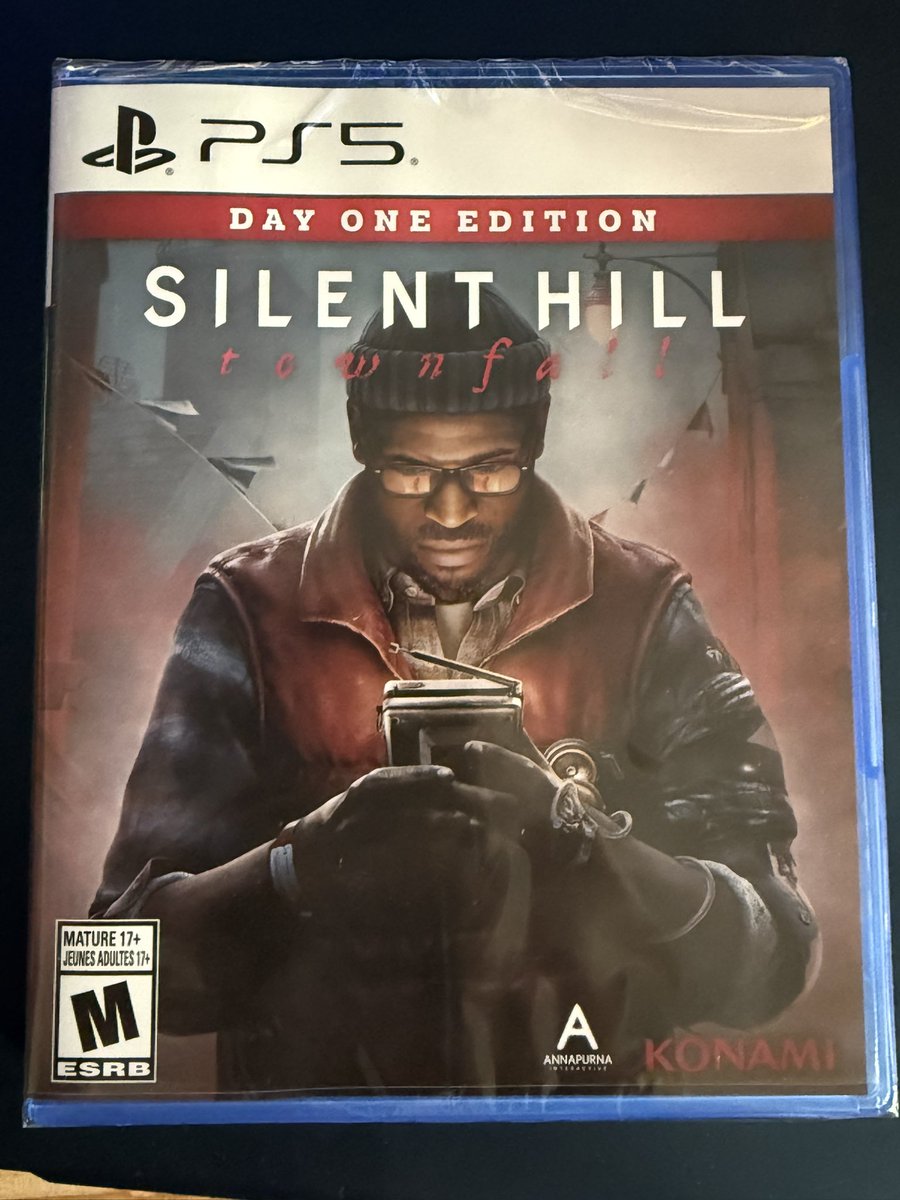 KowabungaKody's tweet photo. My copy of SILENT HILL: Townfall arriving in the mail today. 

It’s the perfect start of the month to delve in to something spooky! https://t.co/bFZ32r5lbr
