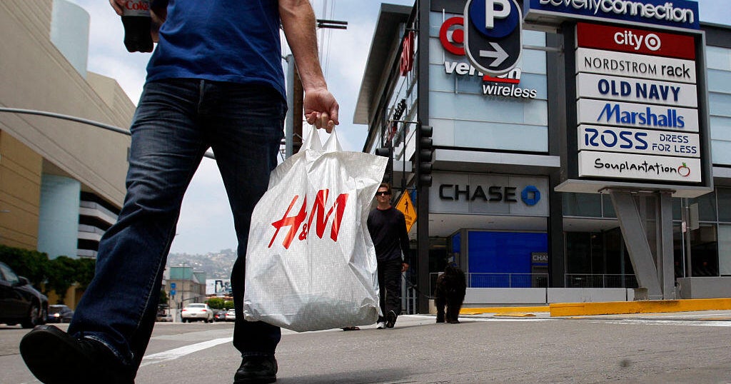 CBSLosAngeles's tweet photo. L.A .County sales tax increases to 10.25% for 5 years https://t.co/tG6gBAFDtc