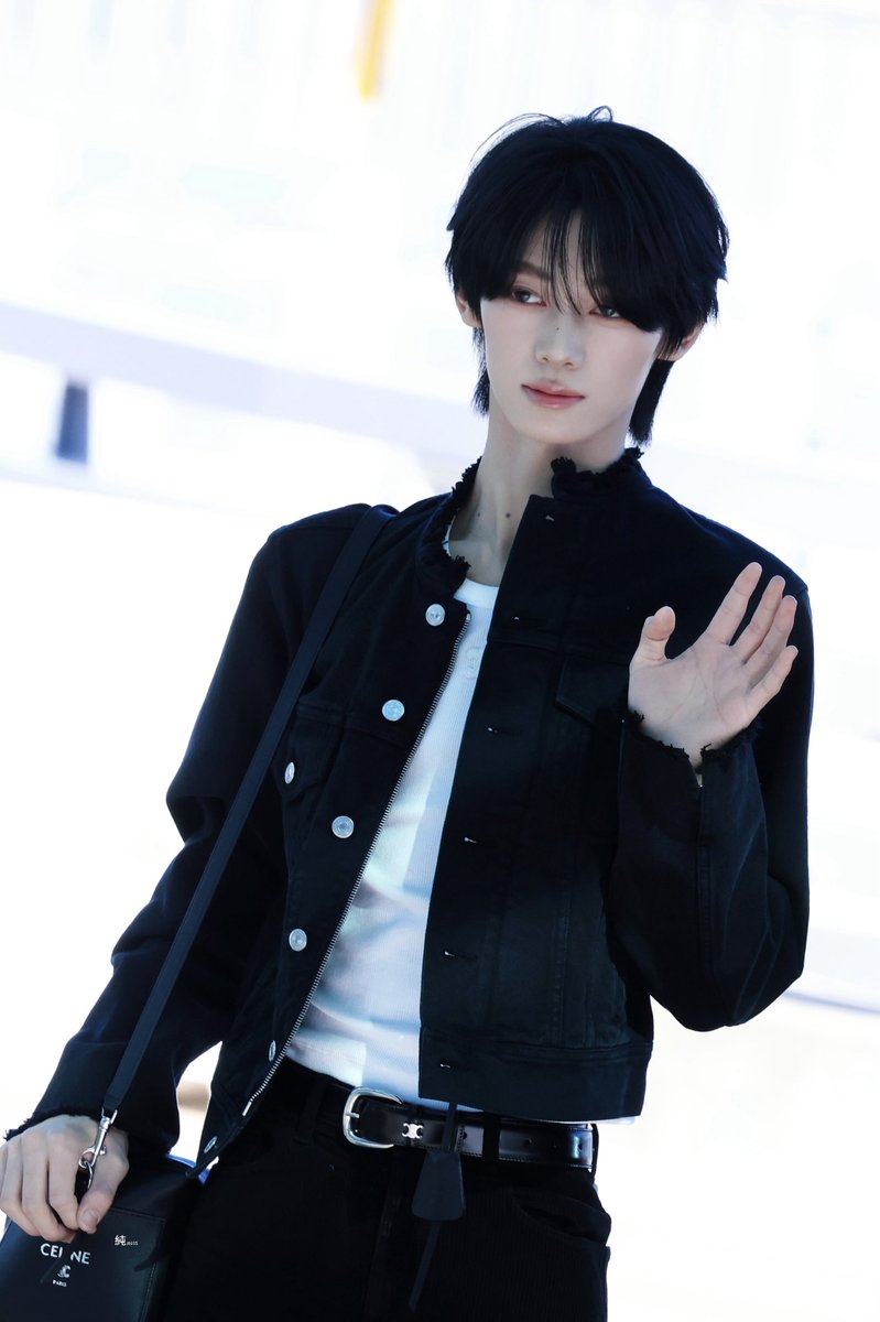 Pure0105_'s tweet photo. 20261002 HD

🐈‍⬛

#HANJIN #한진 #韩振 #ハンジン
#TWS #투어스 #247WithUs https://t.co/sRDi5v8kEx