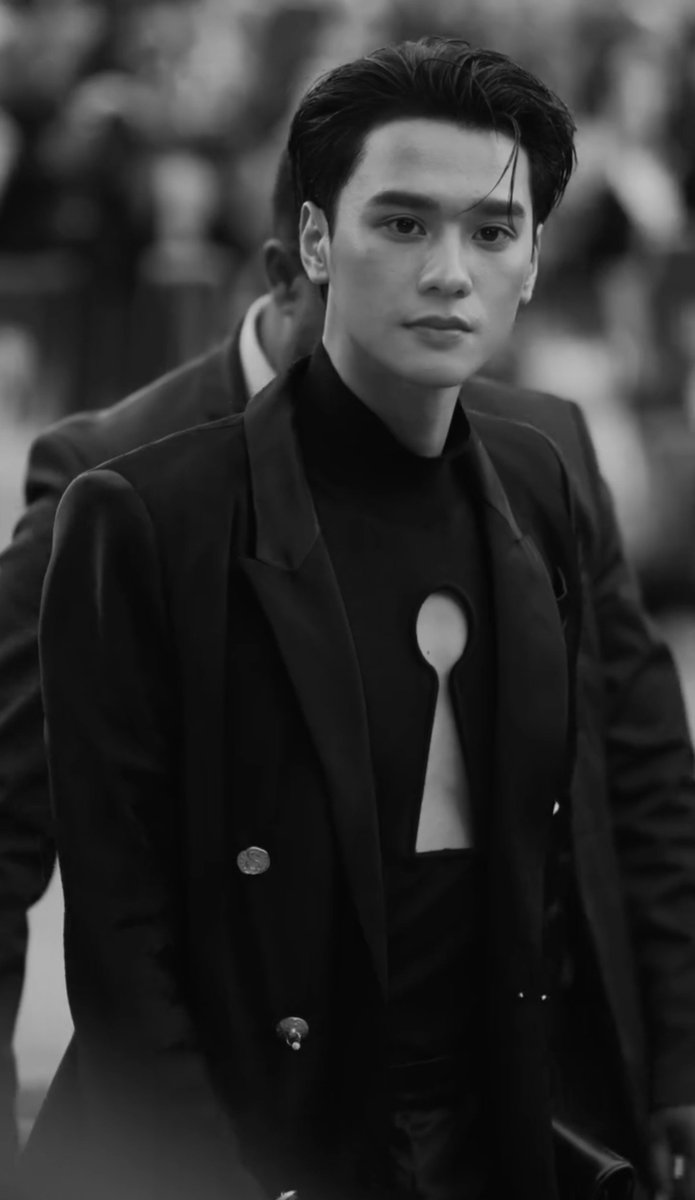 MYLOVELY_YELLOW's tweet photo. หะริดหล่อวินเทจมาก จะเป็นตากล้องที่ไหนเมืองไหนก็ถ่ายออกมาได้วินเทจทุกที่จริง ๆ ทางของเค้าเลยแหละ555555555555555555

KENG NAMPING IN PARIS FW27
#SchiaparellixKENGNAMPING
#Schiaparelli
#KengNamping
#KengHarit #nampingster https://t.co/87Gp5pGzNE