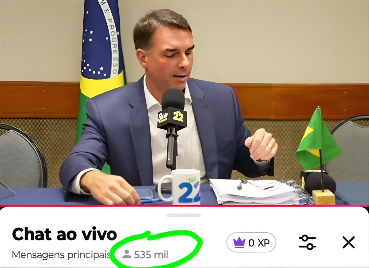 MichelcSales's tweet photo. "Meus amigos, são 535 MIL PESSOAS assistindo à live do FLÁVIO numa quinta-feira, às 11h da noite.

Cês têm noção do tamanho do TIRO NO PÉ que esses caras deram?

Se LASCARAM! https://t.co/je8XEQEgjc