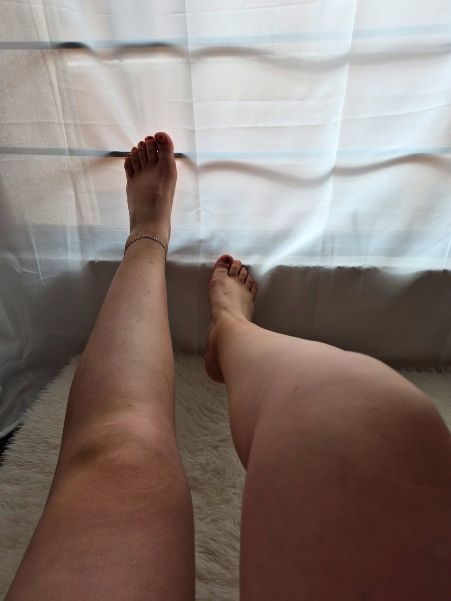 toxi_cfantasy's tweet photo. Solo busco relajar mis piernas 😏 https://t.co/oDvI9KnQJo