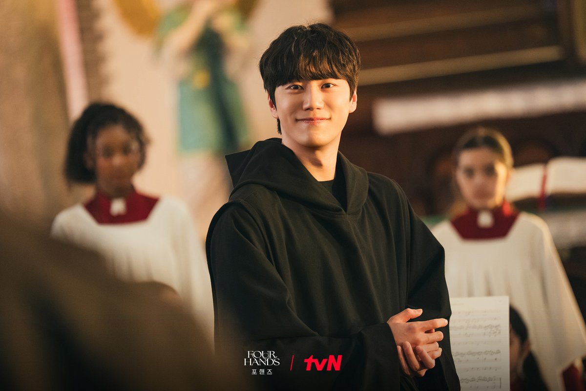 CJnDrama's tweet photo. 수많은 오해와 불협화음 끝에
"그날처럼, 자유롭게" 서로를 마주한 비오와 정요

함께 웃고, 함께 연주하던 그 시절처럼
다시 시작될 두 사람만의 새로운 악장🎹

#즐거움엔20tvN #포핸즈 #FourHandsTwoSonatas https://t.co/WOMcIpUCrx