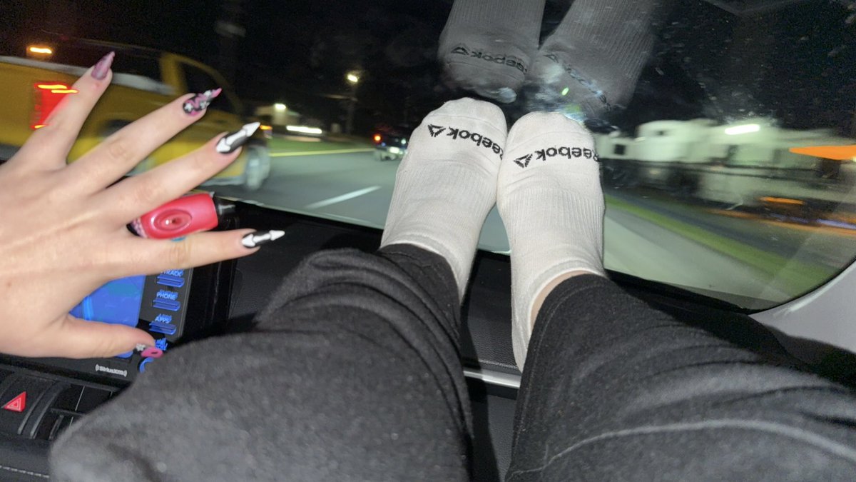 getADDIEcted's tweet photo. passenger princess https://t.co/vHQxLuBUbl