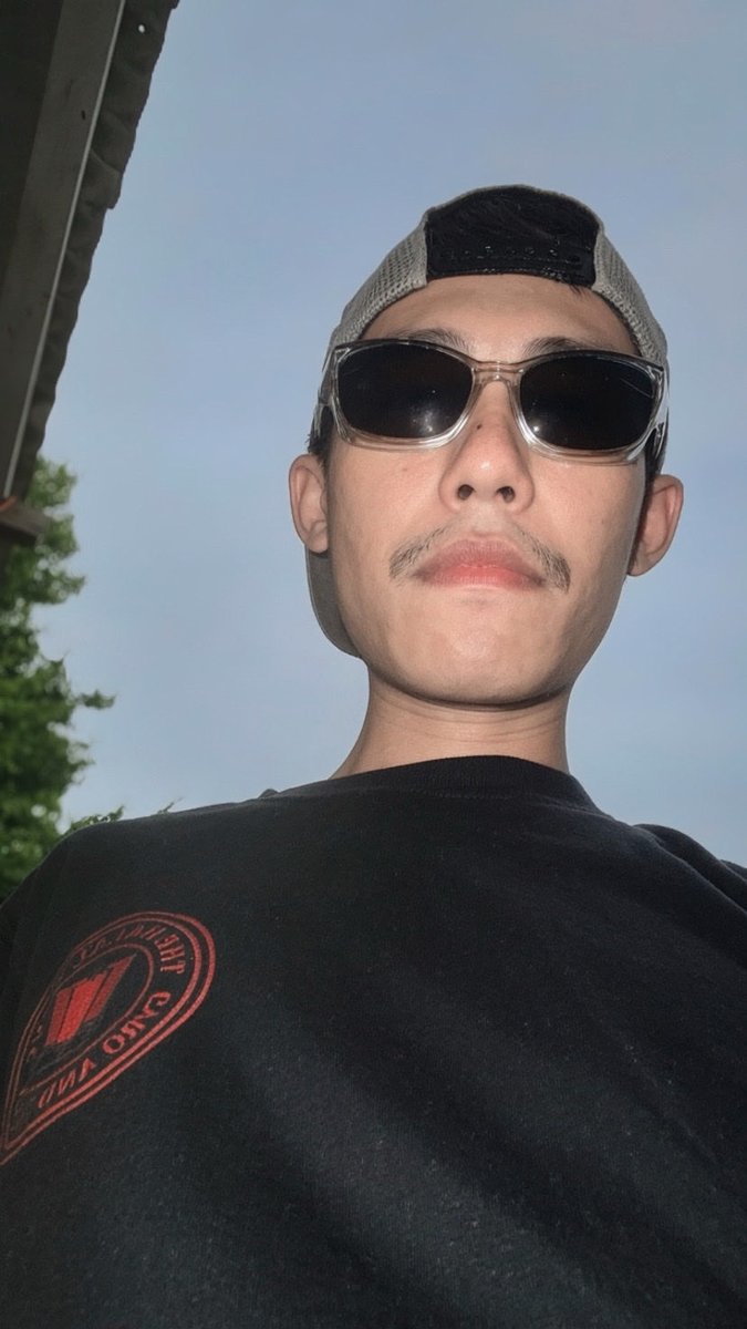 ChinobuA's tweet photo. มีผัวผมตีเก๊หมด 😆

#หัวหิน https://t.co/4JiLSBmvSj