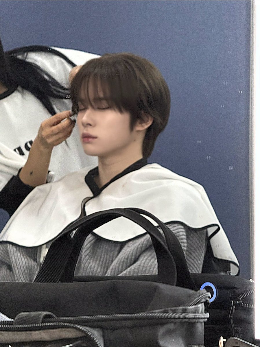 u9est2's tweet photo. 언제얘한테서마음을뗄수있을까 https://t.co/RA4wM7lqIe