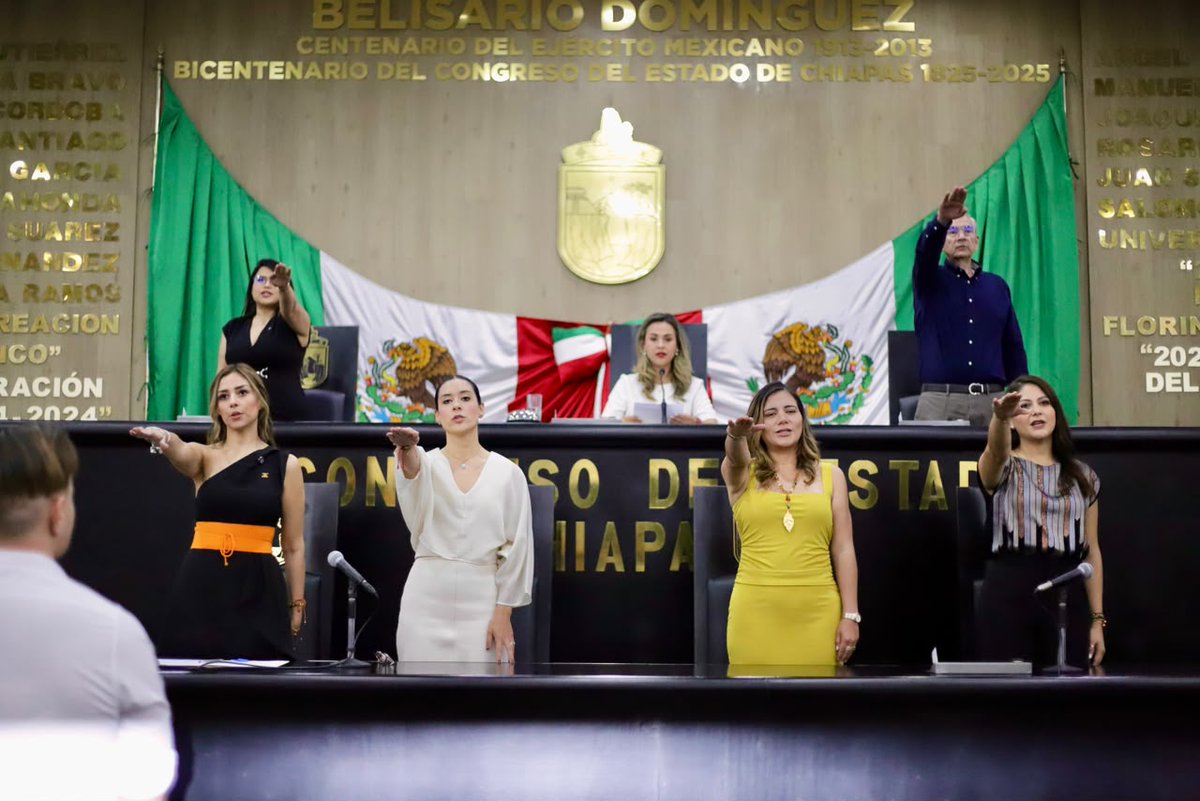 congresoChis's tweet photo. #BOLETÍN || @MarcelaCastill0 presidirá la Mesa Directiva en el Congreso de Chiapas.
Leer más ➡️ https://t.co/3TrW8Np9AL

#69LegislaturaChiapas #LegislandoConHumanismo https://t.co/njtLAFmxev