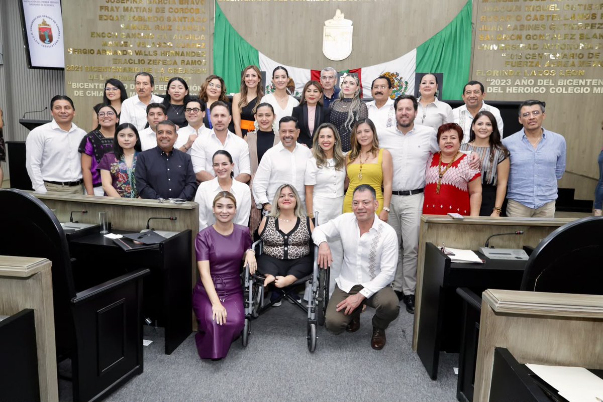 congresoChis's tweet photo. #BOLETÍN || @MarcelaCastill0 presidirá la Mesa Directiva en el Congreso de Chiapas.
Leer más ➡️ https://t.co/3TrW8Np9AL

#69LegislaturaChiapas #LegislandoConHumanismo https://t.co/njtLAFmxev
