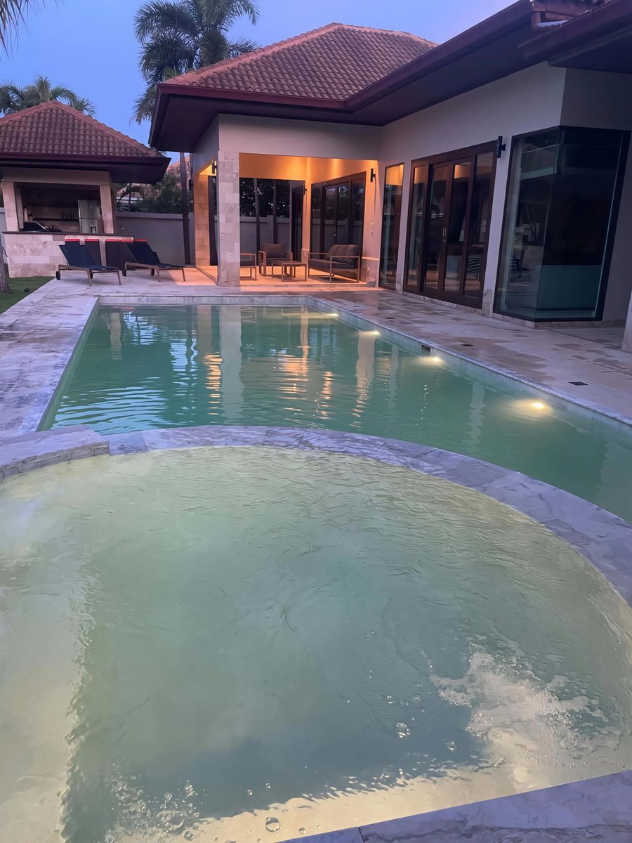 PranProperty's tweet photo. Dropping amazing pool villas for rent &amp; sale in Pranburi near the beach today! 🏊‍♂️🌊 Full details coming very soon. Stay tuned! 🏡✨
​#Pranburi #PoolVilla #ThailandRealEstate #BeachLife #VillaForSale https://t.co/Cq3MzKouZ2