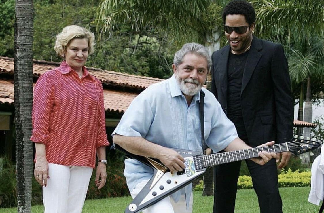 pecadocomunal's tweet photo. esse velho tem cada foto maravilhosa pqp https://t.co/ilQrQGjrzA