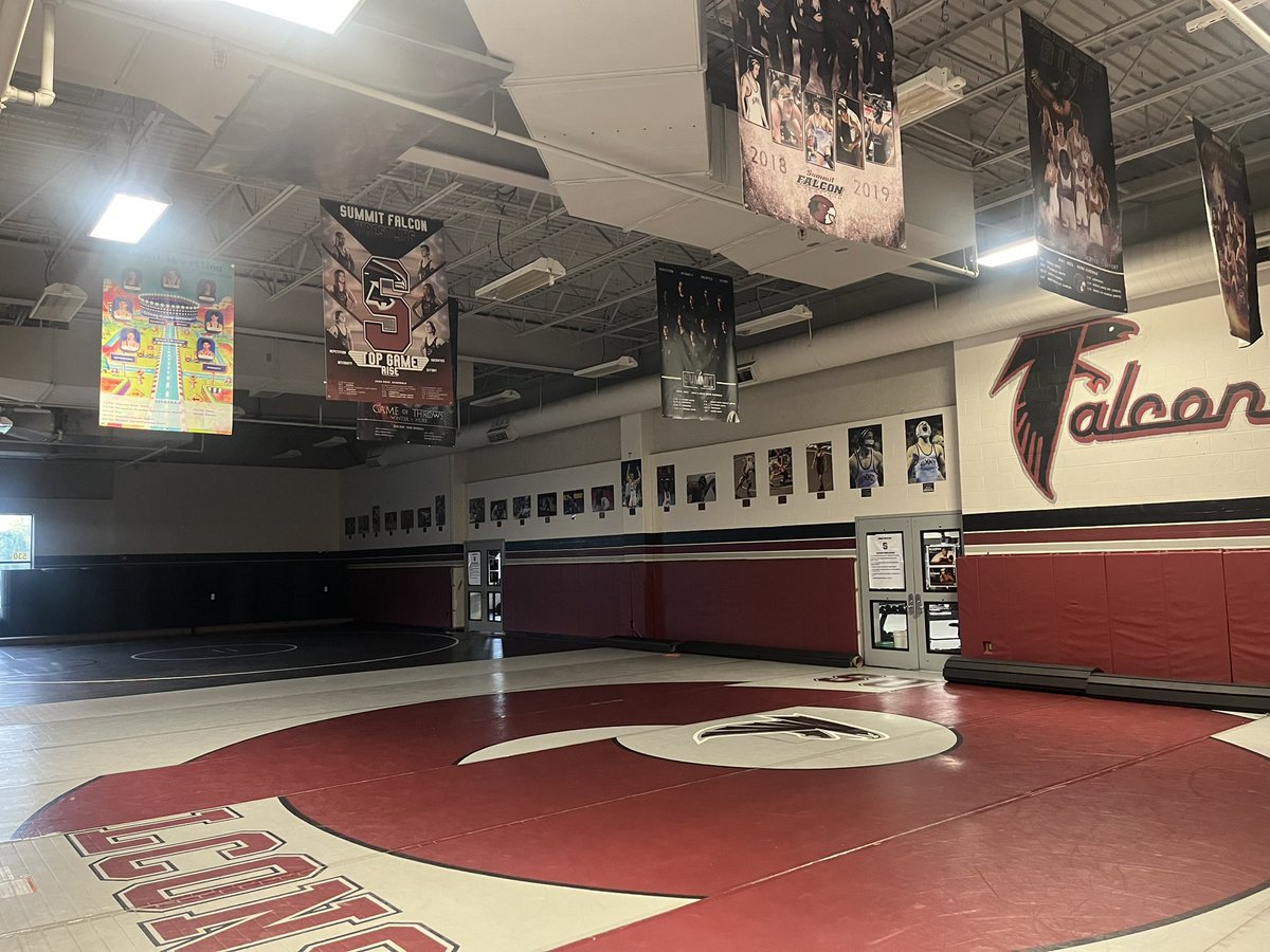 SummitGrapplers's tweet photo. Come and be part of the next group of greats to come through. 

Girls start 11/2. Boys start 11/9. #RISE #FightSummitFight https://t.co/6a8GXIcTuR
