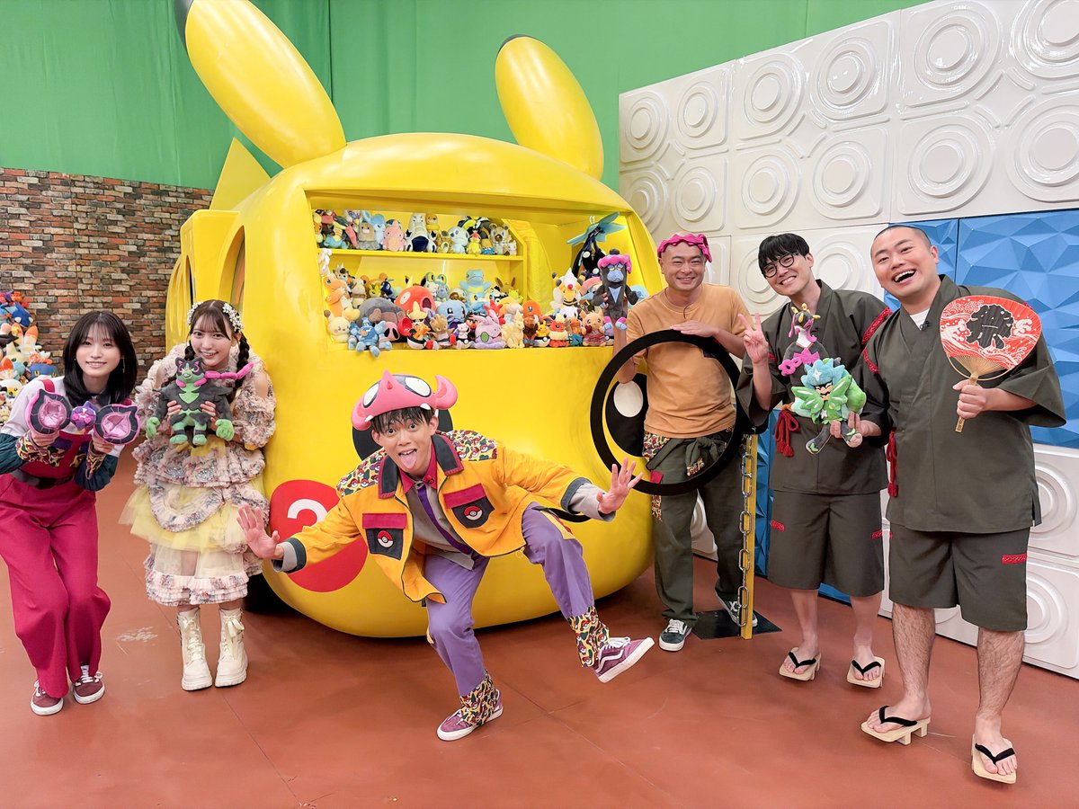 anipoke_PR's tweet photo. 明日、10月4日(日)放送の #ポケどこ の
舞台は…#アニポケ でリコたちが訪れた
キタカミの里みたいなお祭り♪

ハナコの岡部さん、菊田さんと
SWEET STEADYの山内さんが
ベロバー松丸の出題する謎解きに挑戦！

「ポケモンとどこいく！？」
毎週日曜あさ7時30分からテレ東系で放送中
※一部地域では放送日時・内容が異なります