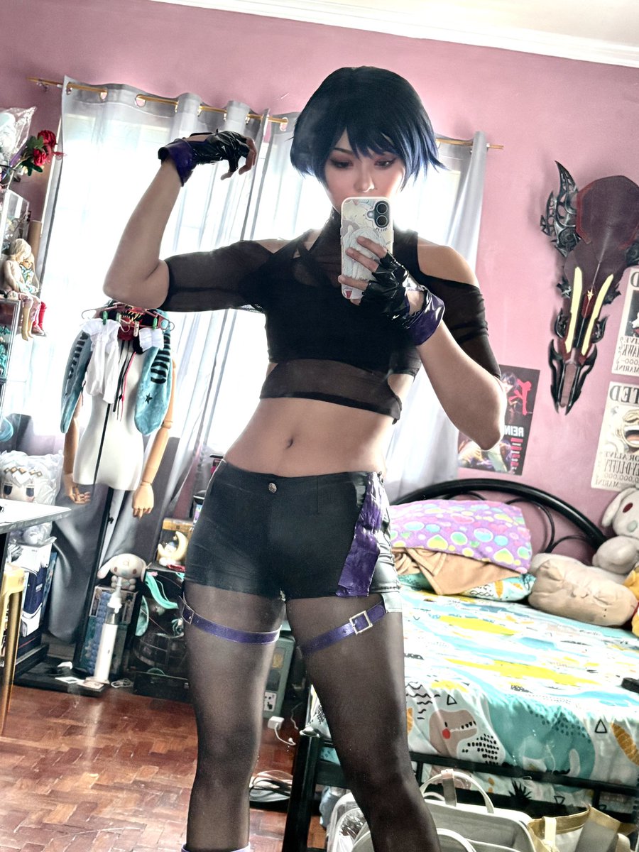 yuyuisforyu's tweet photo. Cosplaying Reina again today! ⚡️ https://t.co/hDTLwLR5QA