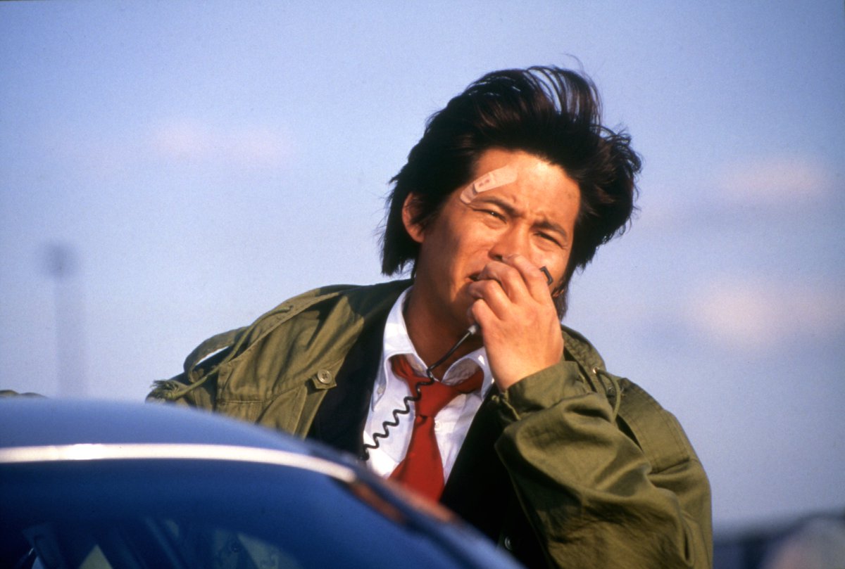 odoru_movief's tweet photo. |◤#青島俊作QUESTION🚨◢|

『踊る大捜査線 THE MOVIE 2』で
事件を解決した青島に贈られた賞は？
リプライでお答えください。

『#踊る大捜査線 N.E.W. メトロポリスを駆け抜けろ！』
🎬大ヒット上映中
#踊るプロジェクト #odoru https://t.co/UgFoUWc6Ue