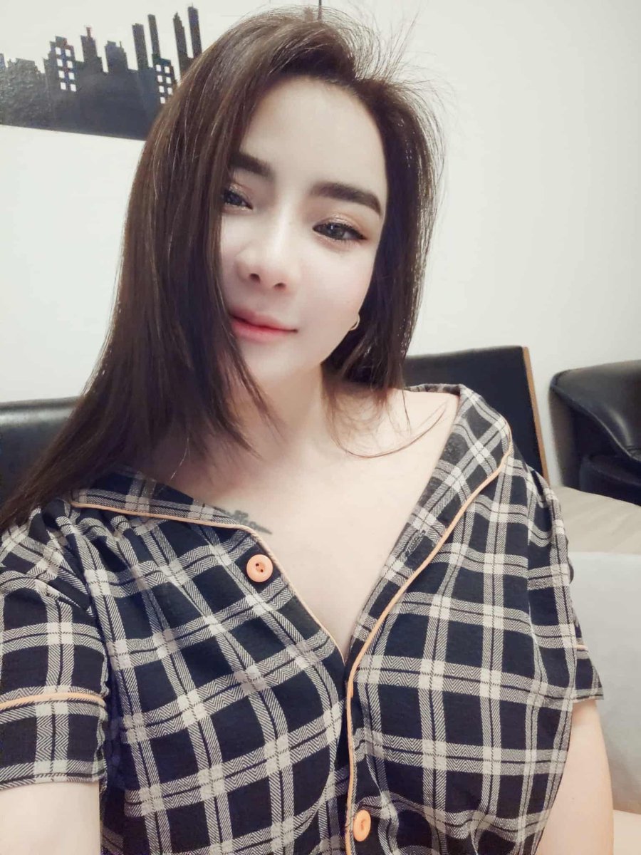 Chopwaidang05's tweet photo. ✔️อย่าหยุดที่จะหาเงิน 🚶🏻🚶🏼‍♀
เพราะโลกนี้เขามองเงินชัดกว่าคน 💵💰🫶🏻🫰🏻 https://t.co/sbOnBtmYdV
