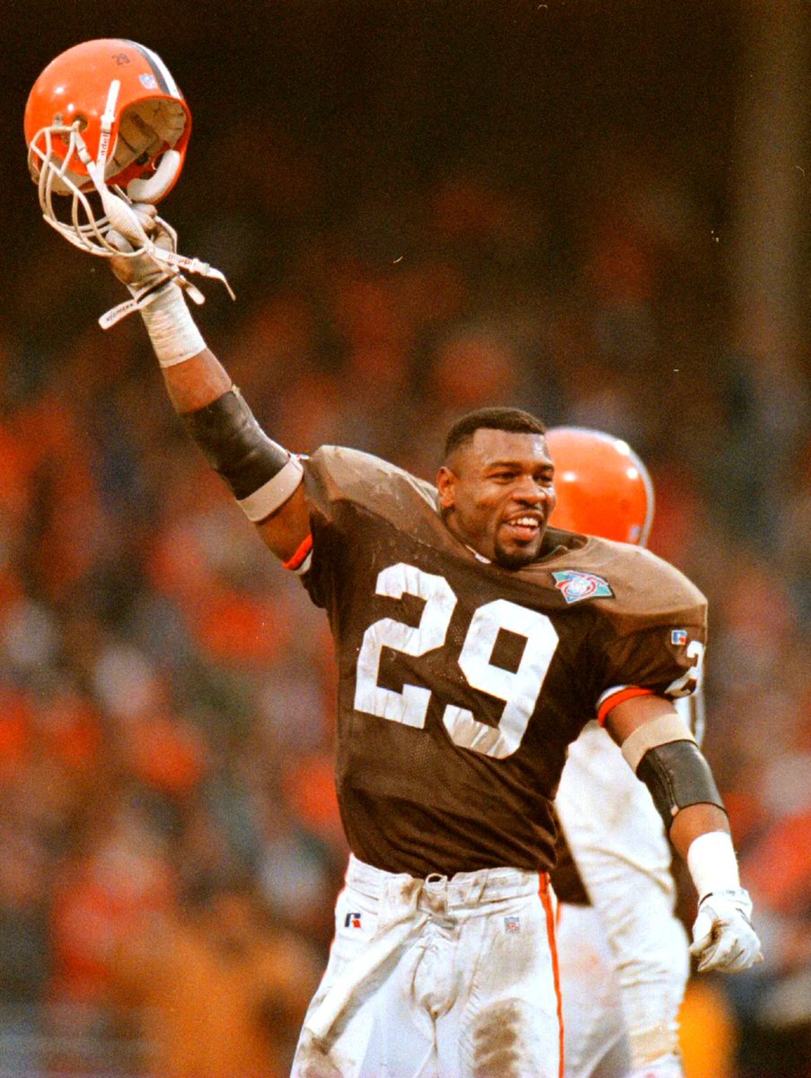 FB_Helmet_Guy's tweet photo. Eric Turner was the #2 overall pick in the 1991 NFL Draft, 2x Pro Bowler and 1x 1st Team All-Pro.

He was the NFL's prototypical 80s/90s aggressive, physical safety. Sadly, he passed away in 2000. https://t.co/8zpPdsoegO