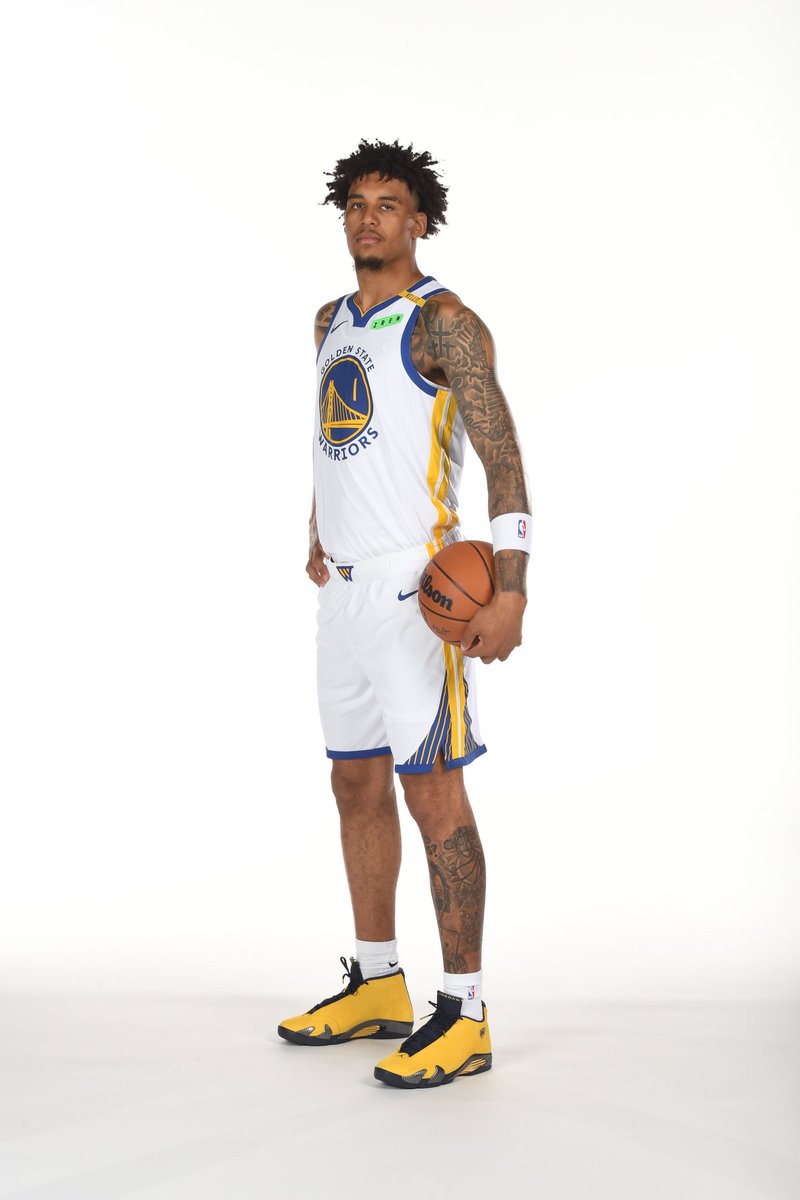 NBAKicks's tweet photo. Yaxel Lendeborg broke out the APB x Jordan 11 low and a Jordan 14 @umichbball PE for @warriors media day! #NBAKicks https://t.co/svAjYTtA9o
