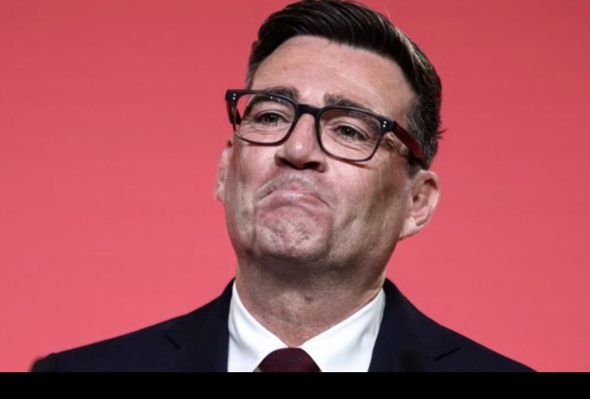 AlterEgo2053's tweet photo. The cracks are starting to appear just look at the last 48 hours 
The comments on Manchester City are inappropriate, RAF Fairford 
Flipping on an EU referendum 
There will be more about turns because he lacks the skills &amp; qualities of leadership 

What have you done @UKLabour ❓ https://t.co/vyoPq4yPp6