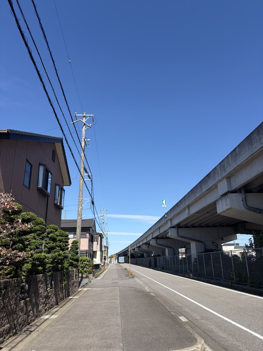 good_of_eresia's tweet photo. すんごい晴れ https://t.co/LXSBfPJQva
