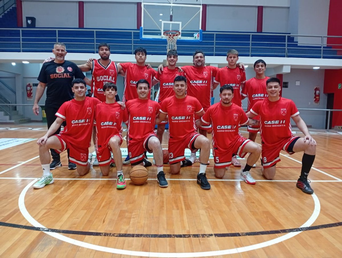 AsocItalianaCh's tweet photo. por la 8va fecha del Torneo Pre Federal , Asociación Italiana derroto de local por 76 a 54 a Social 
Goleadores
Skidelki y Araujo con 16 puntos en Italiana 
araujo con 19 puntos en Social https://t.co/3Co2AHbm9h