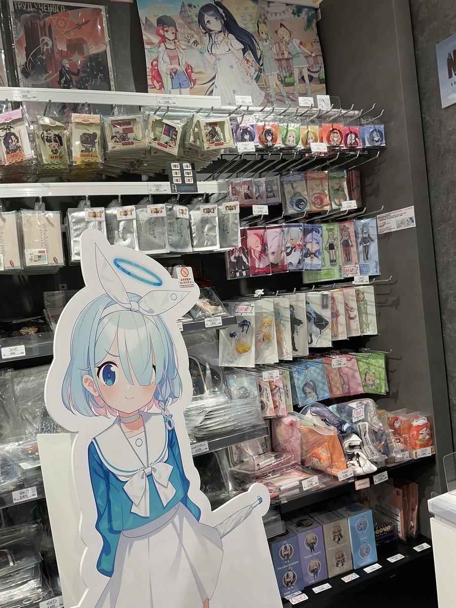 fantasyShinjuku's tweet photo. 《10月2日》
#fantasyvillage 新宿店 #ファンビレ新宿
⏳営業時間 11:00 - 20:00

#崩壊スターレイル 
昨日より展示開始の『景元 / 刃 / 丹恒 / サンデー』のちびキャラパネル❣️
ぜひお持ちのグッズとお写真をお撮りください💫📷✨

その他
『原神』や『ブルーアーカイブ』
などの商品も多数ご用意⚔️💠

新宿店へのご来店お待ちしております.ᐟ.ᐟ₍^ >ヮ<^₎♪