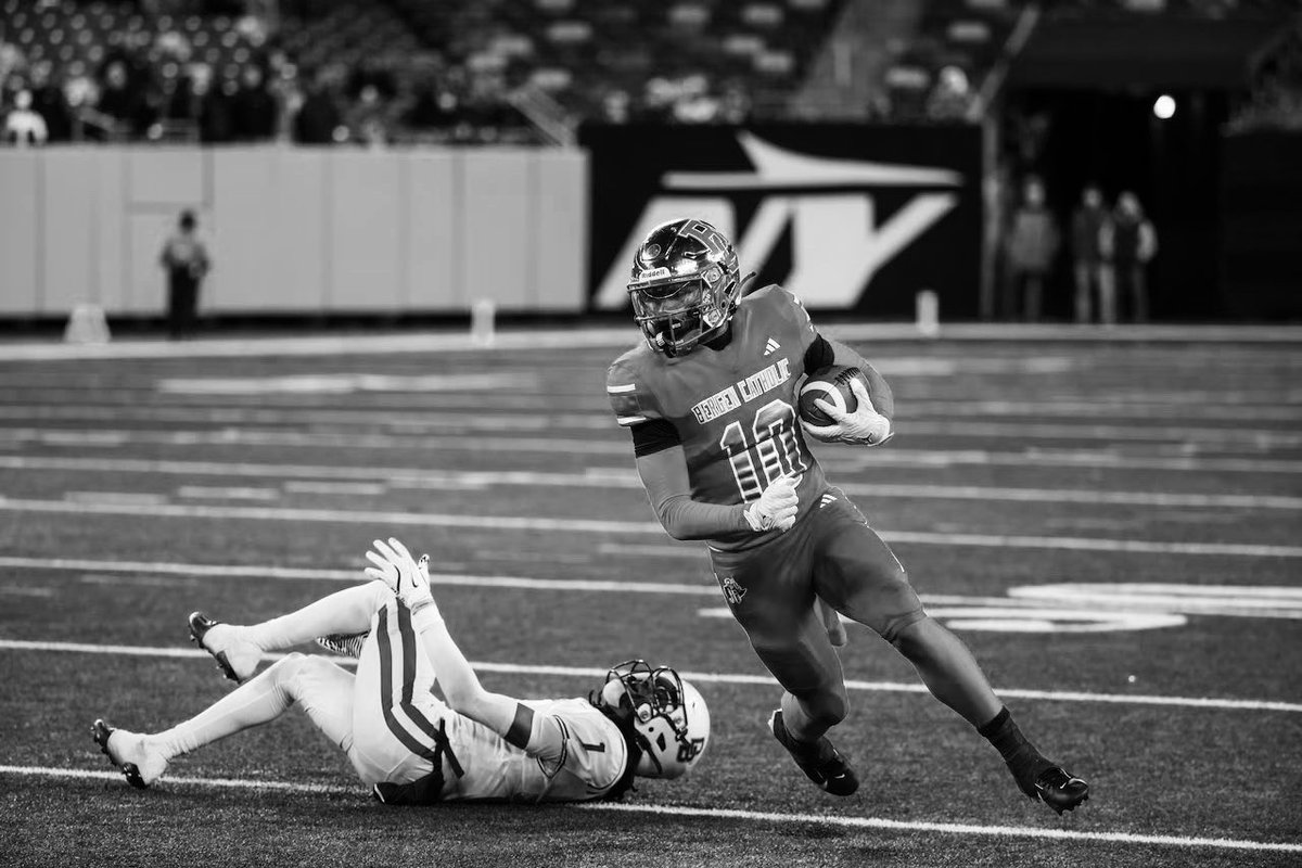 CraziesNation's tweet photo. BIGGEST GAME OF THE YEAR TOMORROW AT 1 PM!!!! TAILGATE AT THE SWIM CLUB AT 10 AM!! THEME IS RED🔴🔴 CHANTS RIGHT AFTER SCHOOL!!
#rustyiron #ohneegy #war #weloveE #weloveNate https://t.co/uaJLEplclr