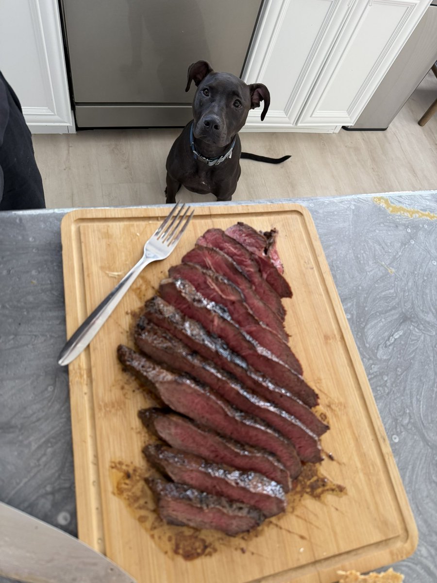 Kellykellam's tweet photo. @saifedean I grill about 4 steaks a week.  And it never gets old.  Good grass fed beef.  No sides usually (or an occasional veggie mix periodically).  

And my mom keeps telling me I “shouldn’t have more than 4 oz of red meat a week” 

Sure.  4oz of McDonald.  Not top quality ribeye.  lol. https://t.co/jMsLSV92ng