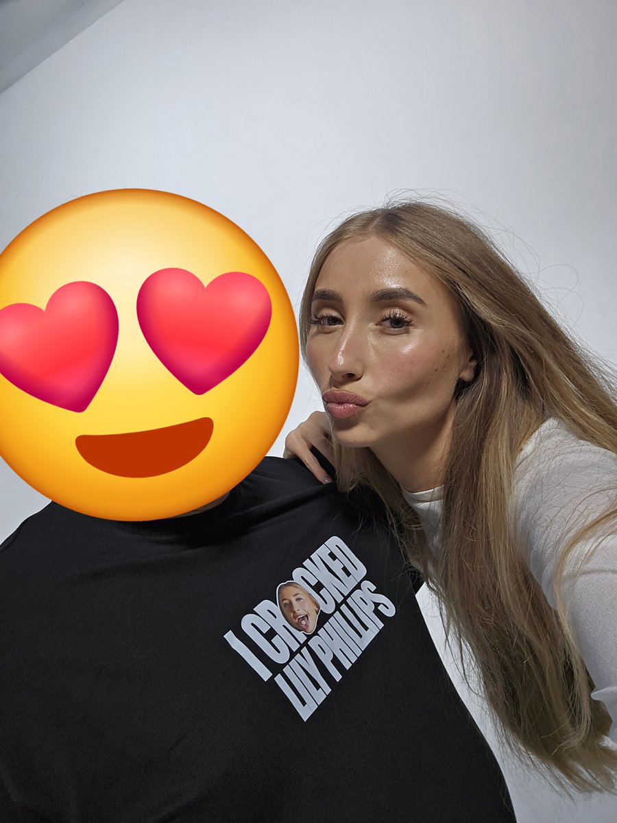 Cameron_Panda1's tweet photo. Aftermath of the "I Cracked @lilyphillip_s" production of shorts and reel campaign for Facebook, Instagram, X and other social media in West London. Working with @lilyphillip_s is always a joy. https://t.co/HclPHRxmIq