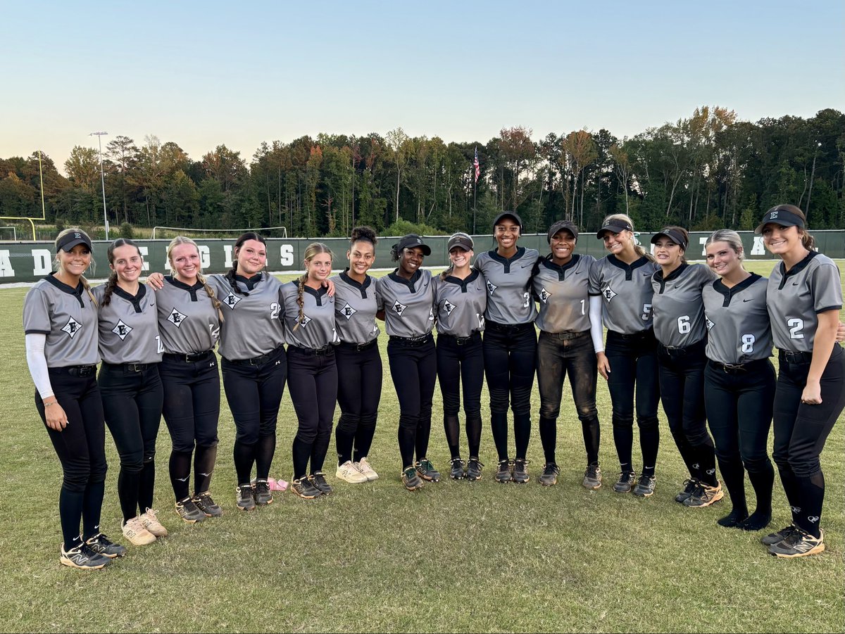 EHS_Eagles's tweet photo. Eastside SOFTBALL defeated Arabia Mountain HS 15-0!  Go EAGLES!!! https://t.co/LSAFWgZYNy