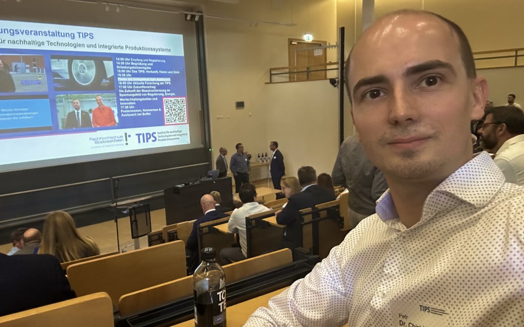 PFIFINNOVATION's tweet photo. 🎓 Forschung trifft Industrie.
Bei der Gründungsfeier des neuen TIPS-Instituts in Iserlohn konnten wir spannende Gespräche mit Unternehmen, Forschungspartnern und Kunden führen.
💡 Innovation geplant? Beratung: https://t.co/mqCynuJD6I
#PFIF #Innovation #Forschung #Industrie #TIPS https://t.co/BQUNB1p6Cq