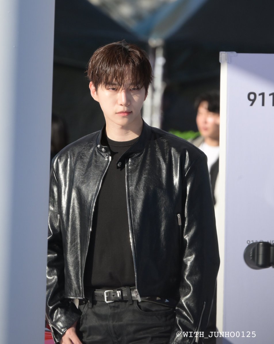 with_junho0125's tweet photo. 2026 포르쉐 바이브 서울 프리뷰

#이준호 #LEEJUNHO
#李俊昊 #イ・ジュノ 
#O3collective https://t.co/covkVpj2TQ