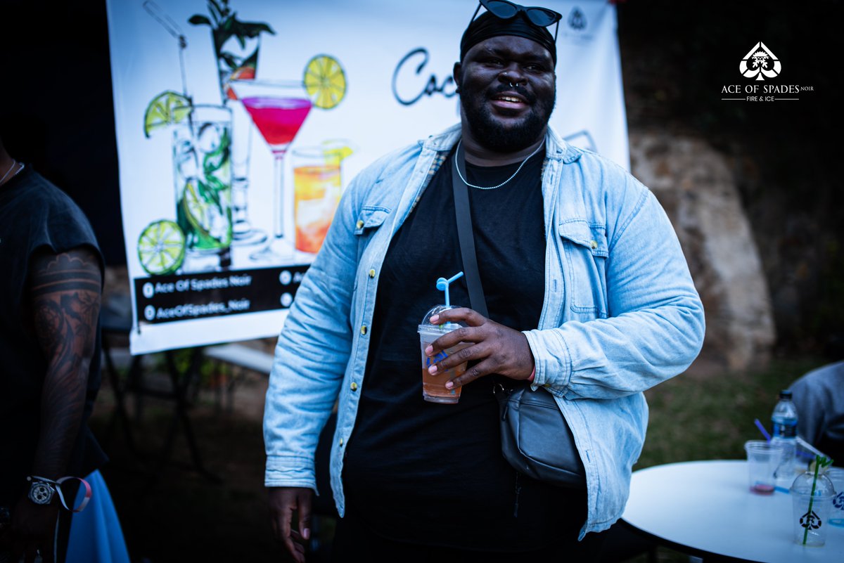 AceofSpadesNoir's tweet photo. Cocktails in hand, good times in motion. That’s Noir.
Mobile bar Bookings available.
#AceOfSpadesNoir #cocktailhour #ace #zomba https://t.co/BaaTsKmEmz