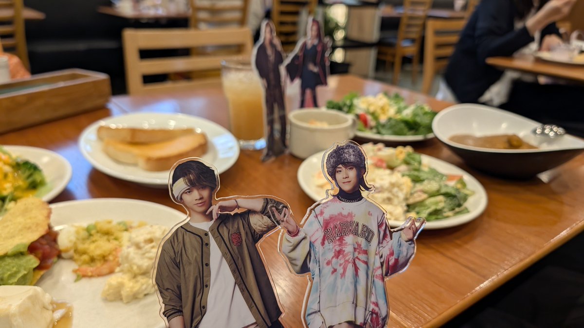 arisa_kirisame's tweet photo. 3年ぶりに道四郎と燐ちゃが絡みました！祝杯です！ https://t.co/Onem14x1Mj